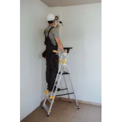 Drabina PRO aluminiowa z poręczami 5 stopni 150 kg